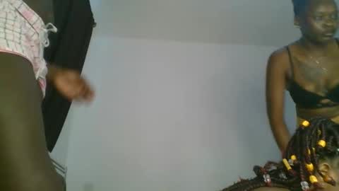 Snapshot of chocobear22 chatting on 11-17-25, 10:54 chocobear22 online show from 11-17-25, 10:54