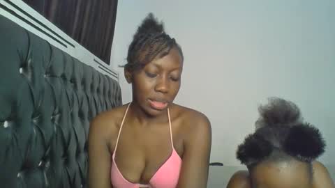 Snapshot of chocobear22 chatting on 11-21-25, 11:42 chocobear22 online show from 11-21-25, 11:42