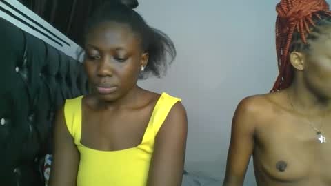 Snapshot of chocobear22 chatting on 11-27-25, 09:50 chocobear22 online show from 11-27-25, 09:50