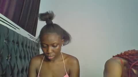 Snapshot of chocobear22 chatting on 11-28-25, 09:56 chocobear22 online show from 11-28-25, 09:56