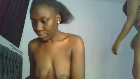 Snapshot of chocobear22 chatting on 11-30-25, 09:57 chocobear22 online show from 11-30-25, 09:57