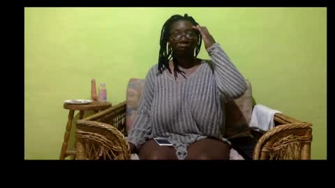 Snapshot of chocolate808 chatting on 12-03-24, 11:55 Exotic Chocolate online show from 12-03-24, 11:55