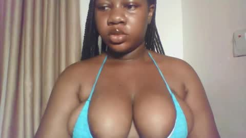 Snapshot of chocolateassgirl61 chatting on 10-31-25, 06:47 chocolateassgirl61 online show from 10-31-25, 06:47