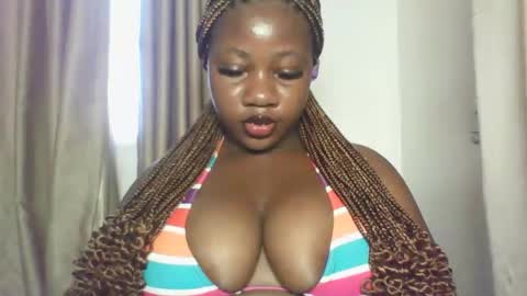 chocolateassgirl61 online show from 01-06-26, 03:27