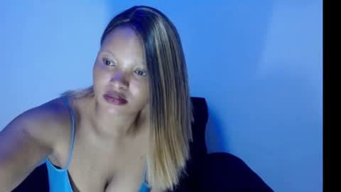 chocolatemilkebony online show from 01-29-25, 10:22