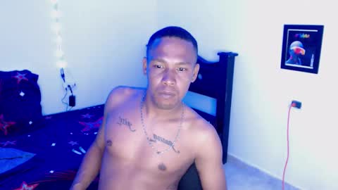 Snapshot of chocolatt_ chatting on 10-18-25, 02:58 Osk online show from 10-18-25, 02:58