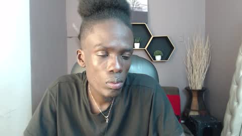 Chombo online show from 02-02-25, 07:14