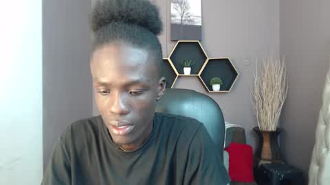 Chombo online show from 02-05-25, 12:27