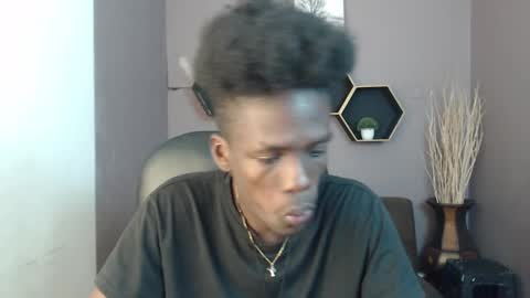 Chombo online show from 03-04-25, 07:22