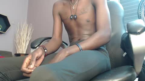 Chombo online show from 03-05-25, 01:31