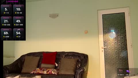 Snapshot of choose79 chatting on 10-11-25, 08:35 choose79 online show from 10-11-25, 08:35