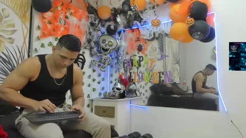 Chorey Thaylor online show from 10-26-25, 01:06