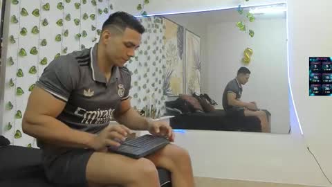 Chorey Thaylor online show from 11-15-25, 02:57