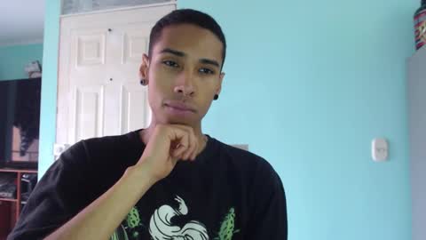 Snapshot of choticx chatting on 12-18-25, 09:32 Andrew online show from 12-18-25, 09:32