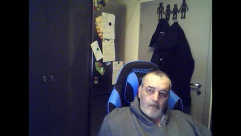 Chris online show from 03-05-26, 06:59