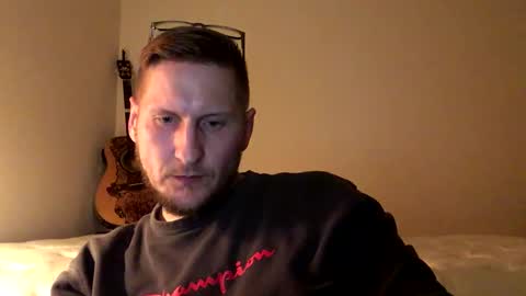 Christopher the Blue-Eye Guy online show from 11-23-25, 07:08