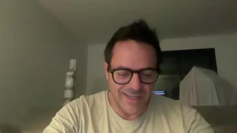 chris3889 online show from 02-19-25, 09:14