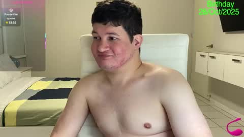 Chris Evens online show from 10-20-25, 04:18