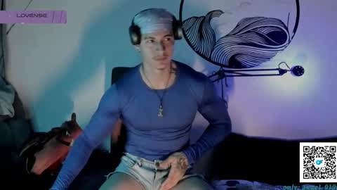 Snapshot of chris_angel01 chatting on 01-17-25, 07:41 chris_angel01 online show from 01-17-25, 07:41