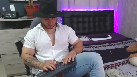 chris_huntter online show from 03-06-25, 06:59