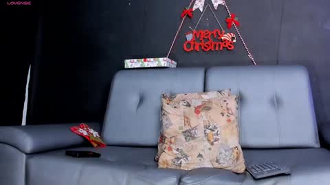 Snapshot of chris_macgregoor chatting on 12-26-24, 08:42 Chriz online show from 12-26-24, 08:42