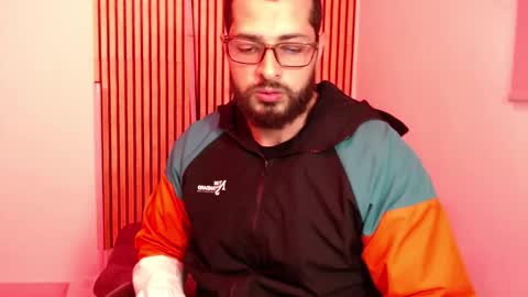 cris         Twitter magnum101010 insta magnumc20 online show from 01-12-26, 10:48