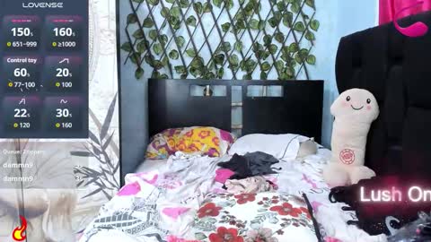 Snapshot of chris_shemale chatting on 11-18-25, 06:34 chris online show from 11-18-25, 06:34