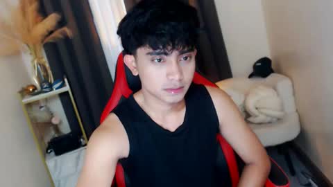 Snapshot of chris_walker22 chatting on 11-22-25, 04:44 Shawty Chris online show from 11-22-25, 04:44