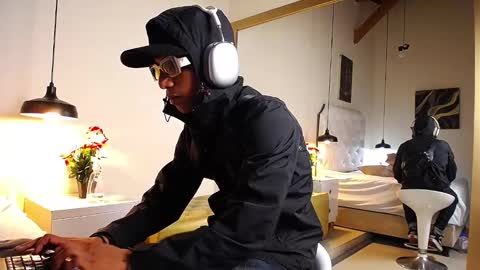 Chris Weell online show from 12-07-24, 02:53