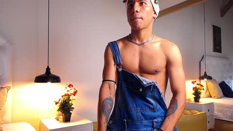 Chris Weell online show from 12-20-24, 08:55