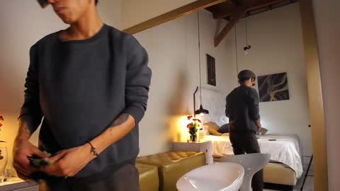 Chris Weell online show from 12-22-24, 03:00