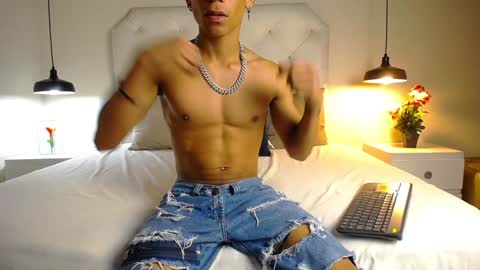 Chris Weell online show from 12-22-24, 08:03