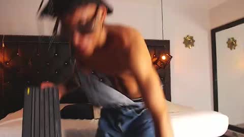 Chris Weell online show from 12-24-24, 09:06