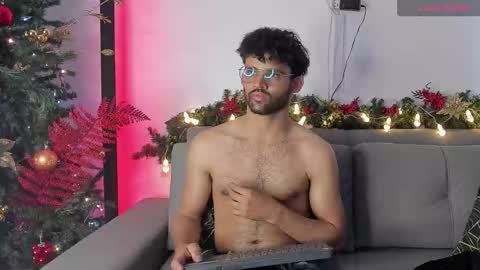 Im Chirs IM MODEL INDEPENDT online show from 12-02-24, 07:38