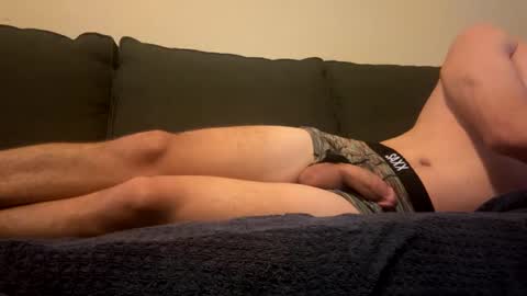 Snapshot of chrisdavee chatting on 12-09-24, 01:51 chrisdavee online show from 12-09-24, 01:51