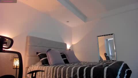 Snapshot of chrismorgan24 chatting on 09-18-25, 07:16 chrismorgan24 online show from 09-18-25, 07:16