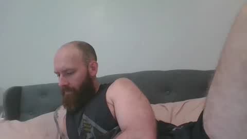 Snapshot of chrisomate31 chatting on 10-31-25, 01:06 chrisomate31 online show from 10-31-25, 01:06