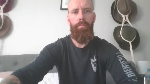 Snapshot of chrisomate31 chatting on 11-26-25, 01:17 chrisomate31 online show from 11-26-25, 01:17