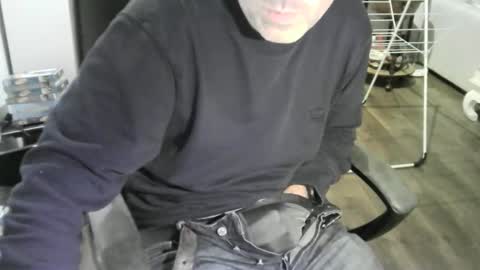 chrisprngr online show from 11-16-25, 09:20