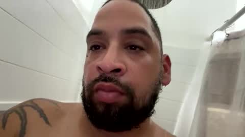 Snapshot of chrisr4203 chatting on 12-18-25, 01:00 chrisr4203 online show from 12-18-25, 01:00