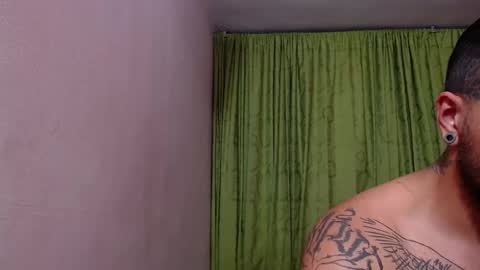 Snapshot of chriss_james chatting on 02-06-25, 03:27 chriss_james online show from 02-06-25, 03:27