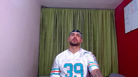 chriss_james online show from 10-31-25, 01:06