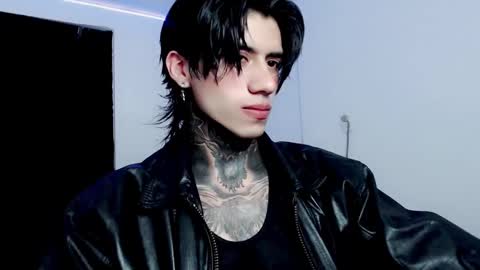 CHRIS  INDEPENT MODEL online show from 02-13-25, 08:06