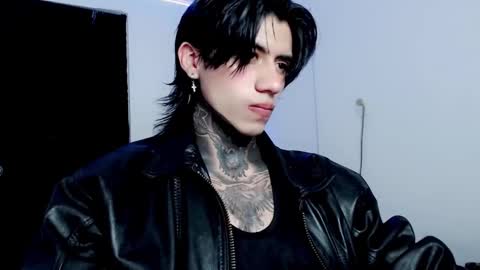 CHRIS  INDEPENT MODEL online show from 02-13-25, 11:17