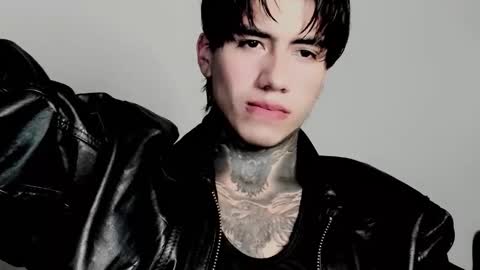 CHRIS  INDEPENT MODEL online show from 11-04-25, 11:15