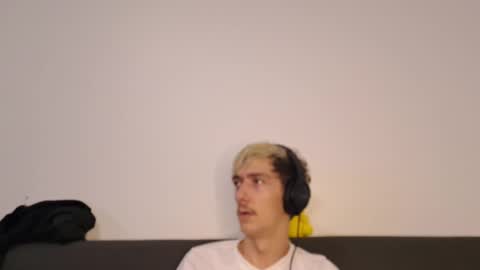 Snapshot of chrisslicer chatting on 10-22-25, 10:20 Christopher online show from 10-22-25, 10:20