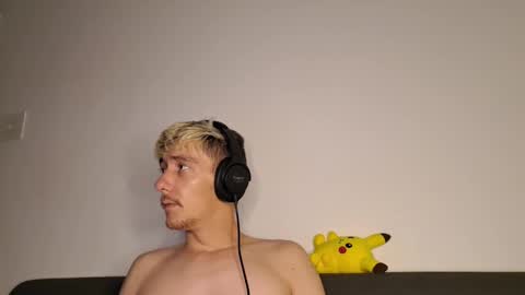 Snapshot of chrisslicer chatting on 11-24-25, 11:37 Christopher online show from 11-24-25, 11:37