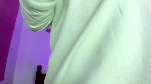 Snapshot of chrisstianford chatting on 11-20-25, 08:30 Hi dont forguet to follow me online show from 11-20-25, 08:30