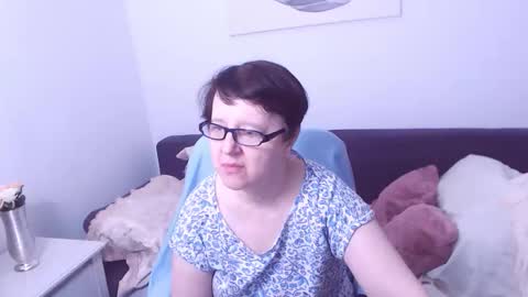 Christa online show from 02-15-26, 01:20