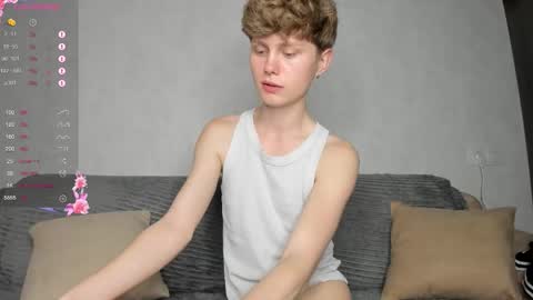 Snapshot of christian_di0r chatting on 09-20-25, 06:31 Christian PVT open online show from 09-20-25, 06:31